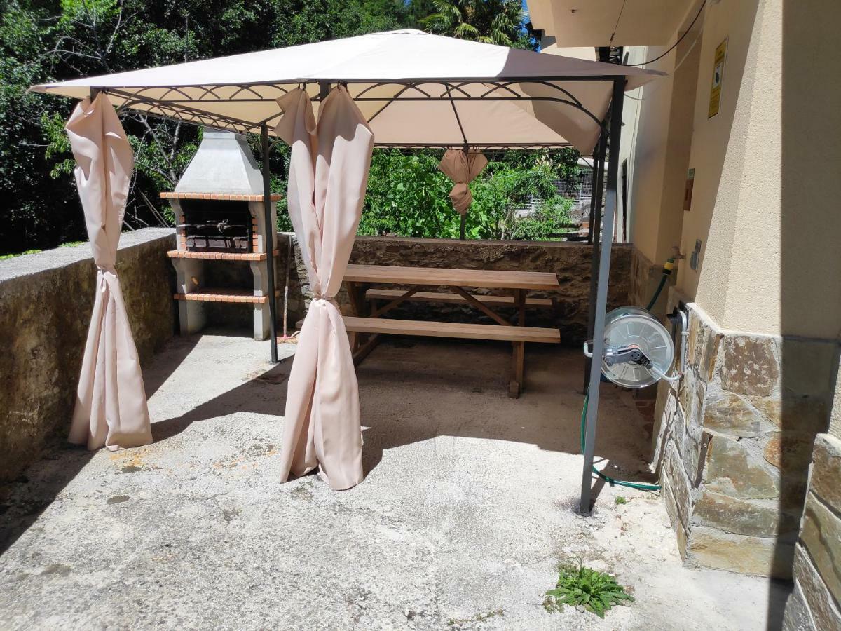 Apartamentos El Rincon De Limes Cangas De Narcea Zewnętrze zdjęcie